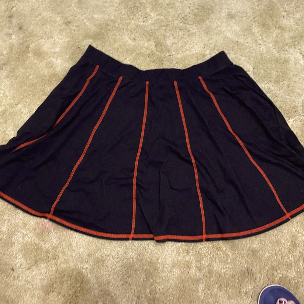 Black and red plus size medium length skirt